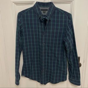 Banana Republic plaid green and blue cotton button down shirt